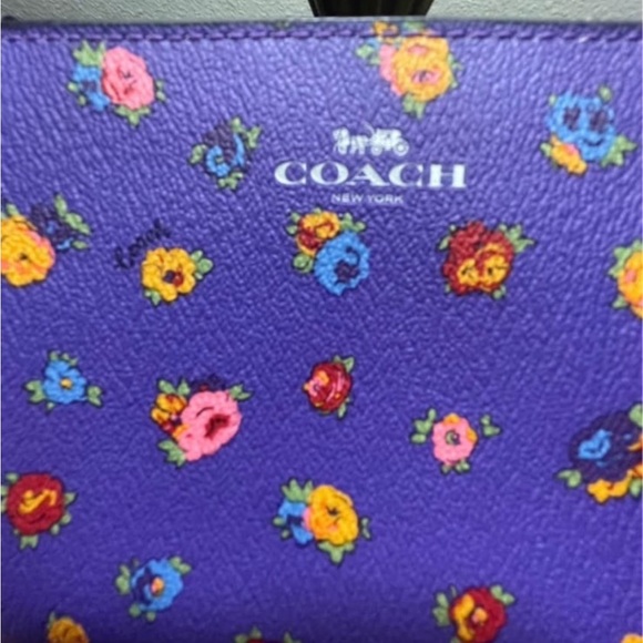 Coach CA716 Corner Zip Wristlet With Mini Vintage Rose Print Sport Purple - Picture 2 of 6